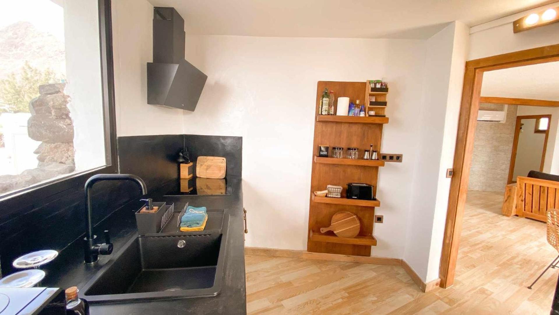 Bungalow Allende Famara Con Piscina Privada Y Ac Eksteriør bilde