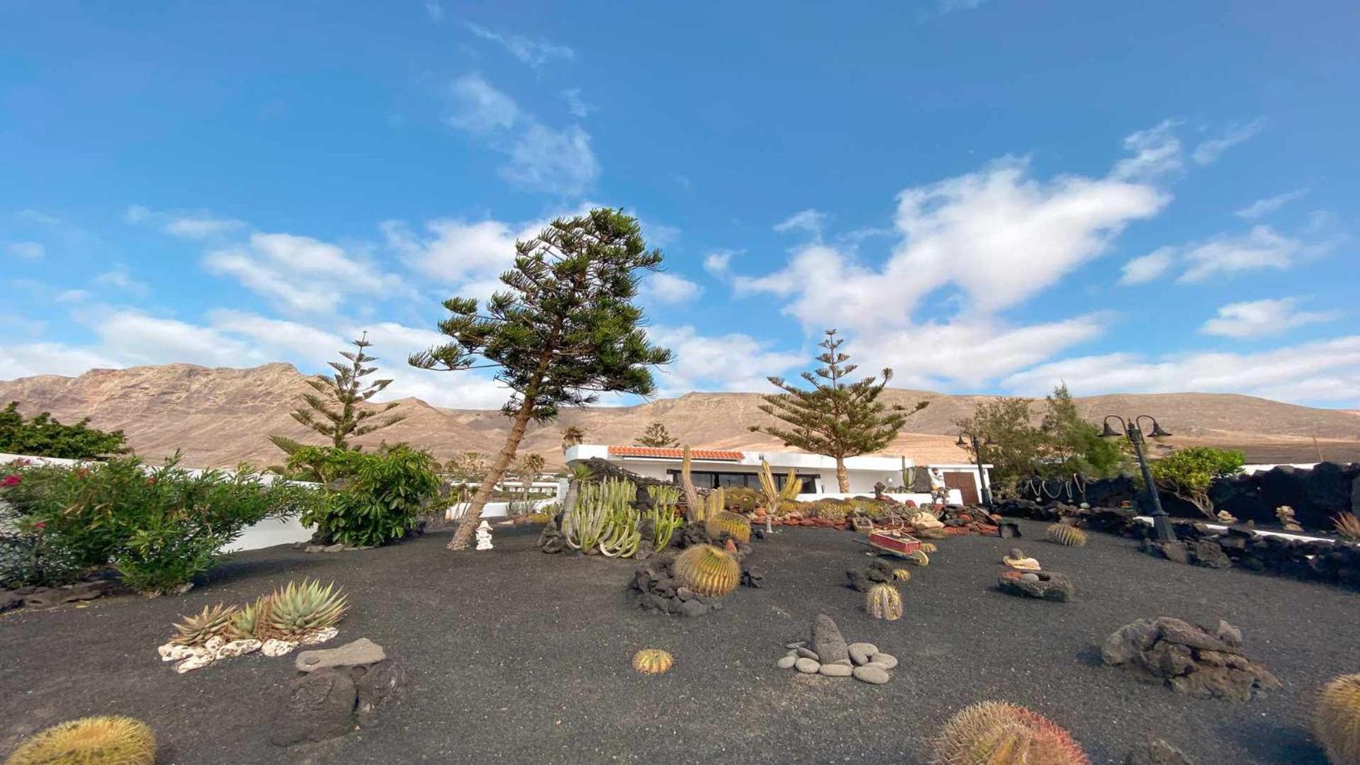 Bungalow Allende Famara Con Piscina Privada Y Ac Eksteriør bilde